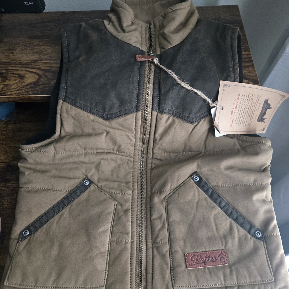 Rafter C Quilted Utility Vest in Brown with Dark Yoke